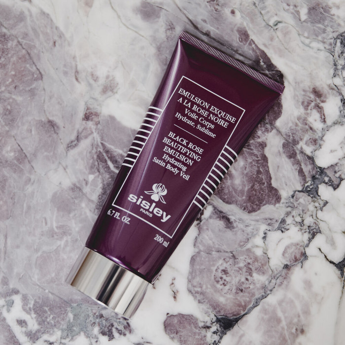 EMULSION EXQUISE À LA ROSE NOIRE 200 ML