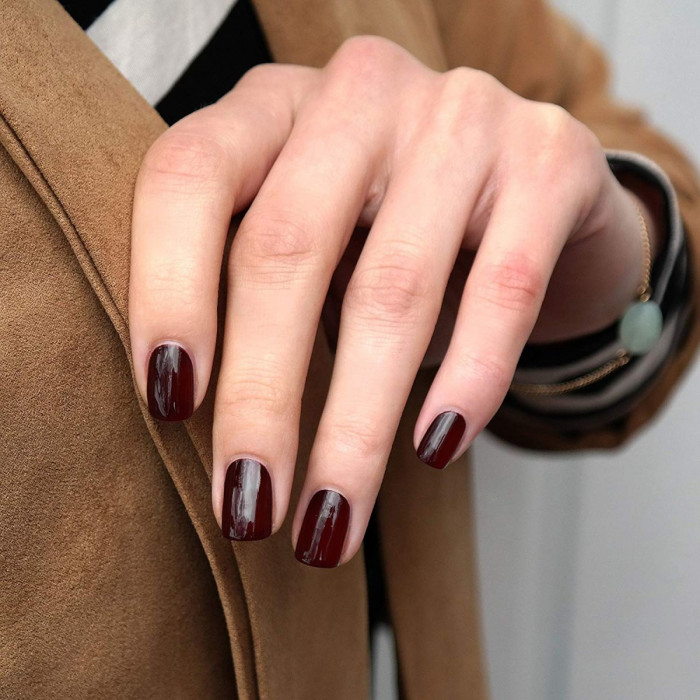 ESSIE NAIL LACQUER 049-WICKED 13,5 ML